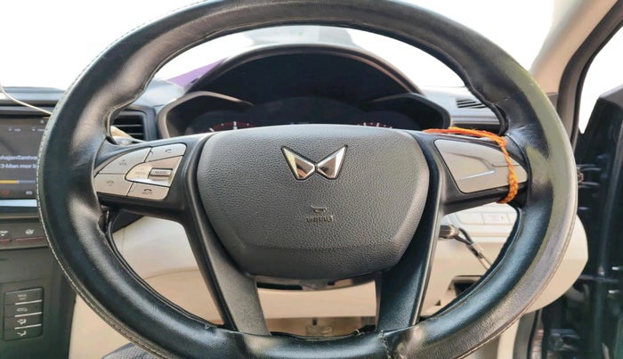 2022 Mahindra XUV300 W6 1.5 Diesel, Diesel, Manual, 68,902 km, interior