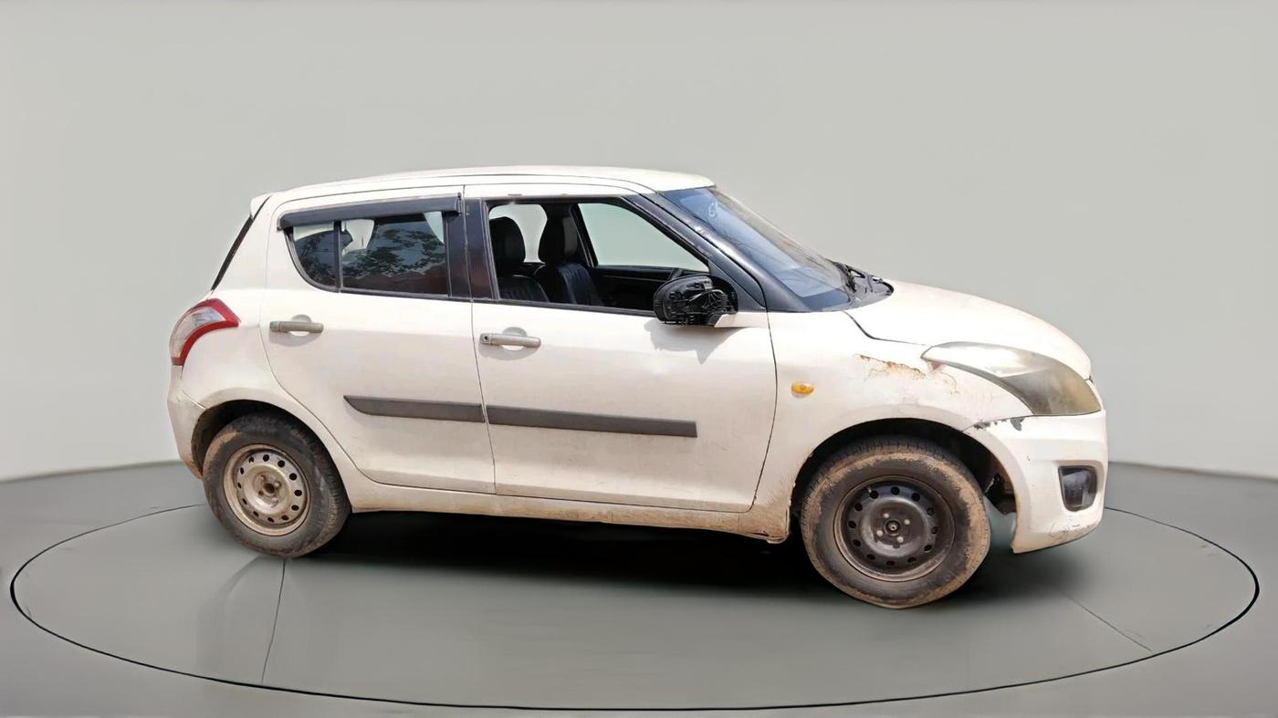 2011 Maruti Swift LXI, CNG, Manual, 1,03,322 km, exterior