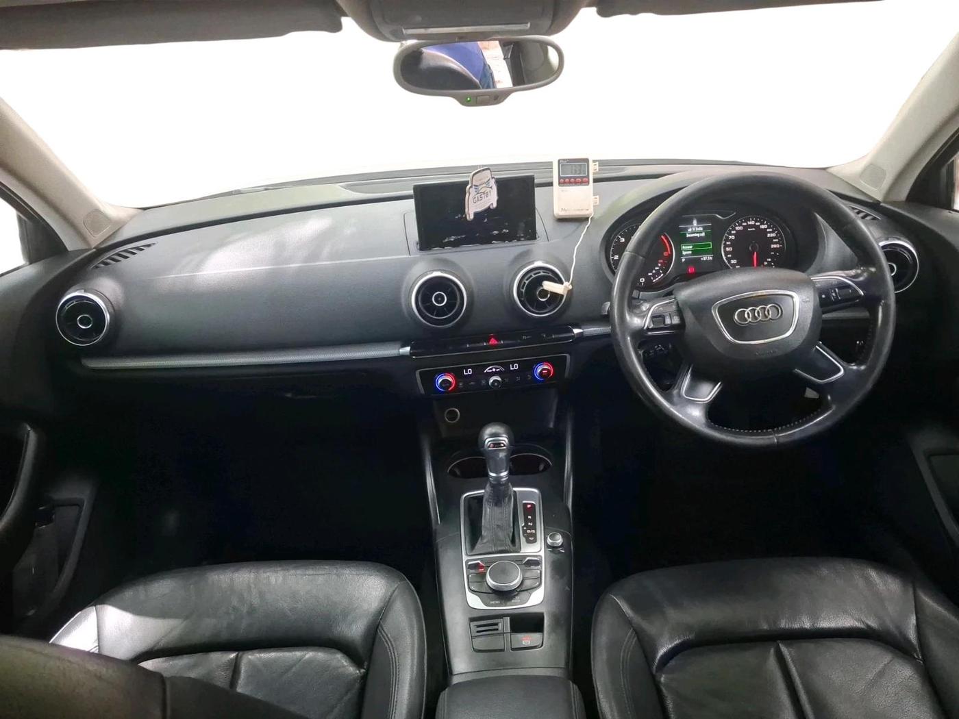 2014 Audi A3 35TDI PREMIUM, Diesel, Automatic, 2,14,420 km, interior