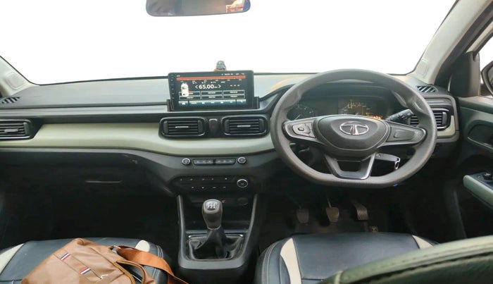 2023 Tata PUNCH ADVENTURE MT, Petrol, Manual, 17,815 km, interior
