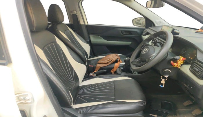 2023 Tata PUNCH ADVENTURE MT, Petrol, Manual, 17,815 km, interior