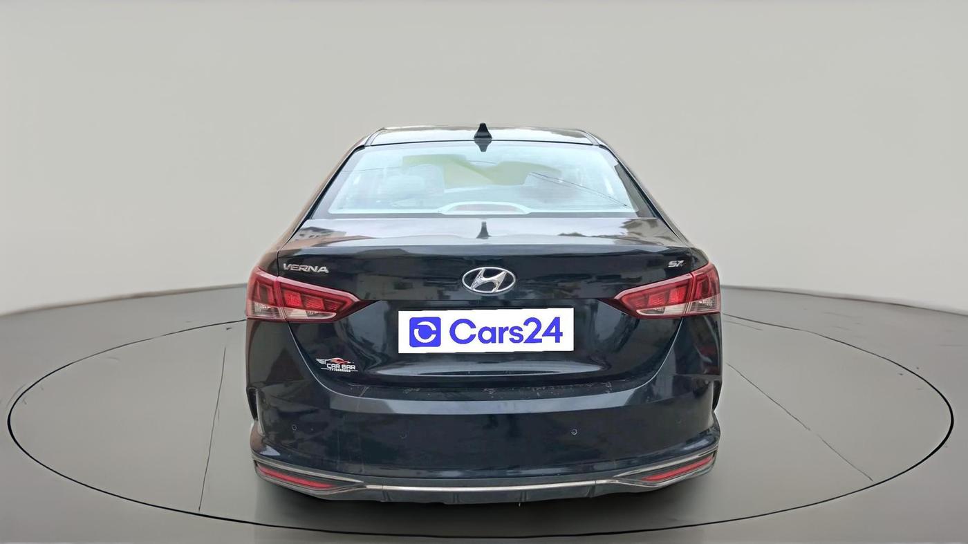 2022 Hyundai Verna SX (O) 1.5 CRDI AT, Diesel, Automatic, 58,109 km, exterior