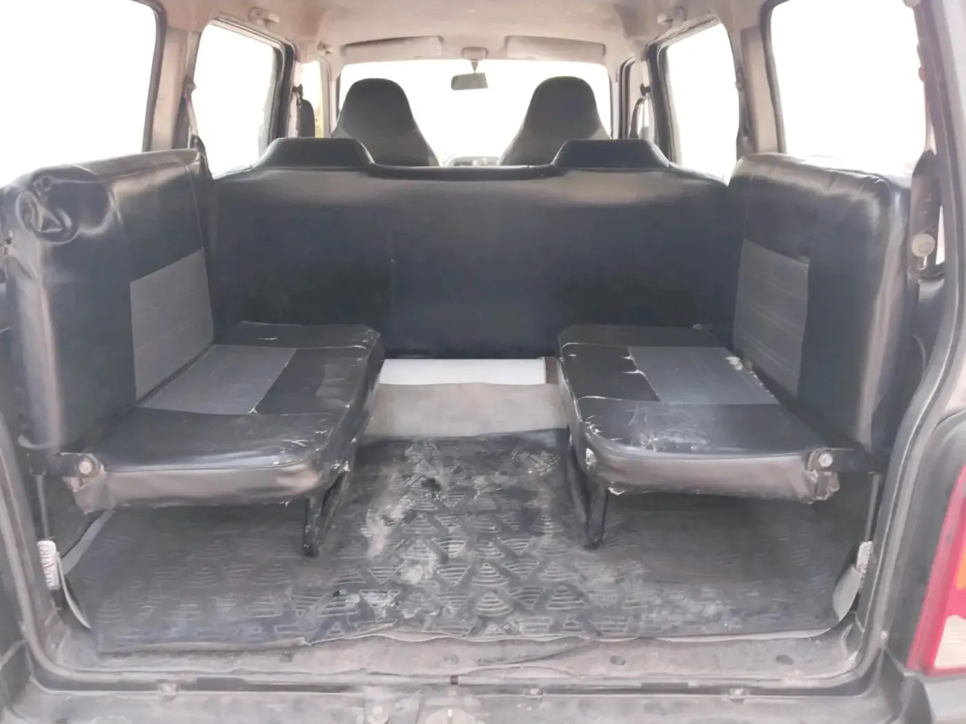 2017 Maruti Eeco 5 STR WITH A/C+HTR, CNG, Manual, 1,71,918 km, exterior