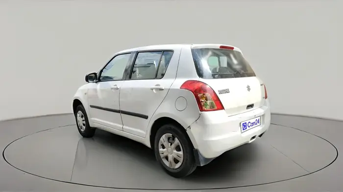 2010 Maruti Swift VXI, CNG, Manual, 1,65,989 km, exterior