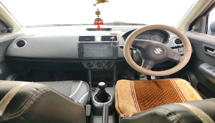 2010 Maruti Swift VXI, CNG, Manual, 1,65,989 km, interior