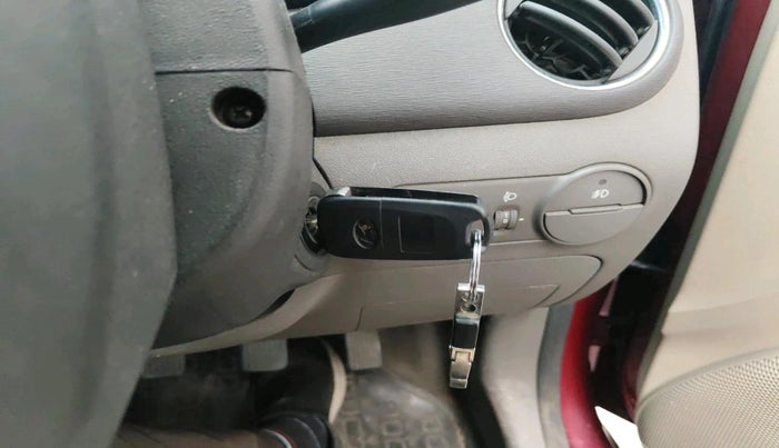 2015 Hyundai i10 SPORTZ 1.1, Petrol, Manual, 76,377 km, interior