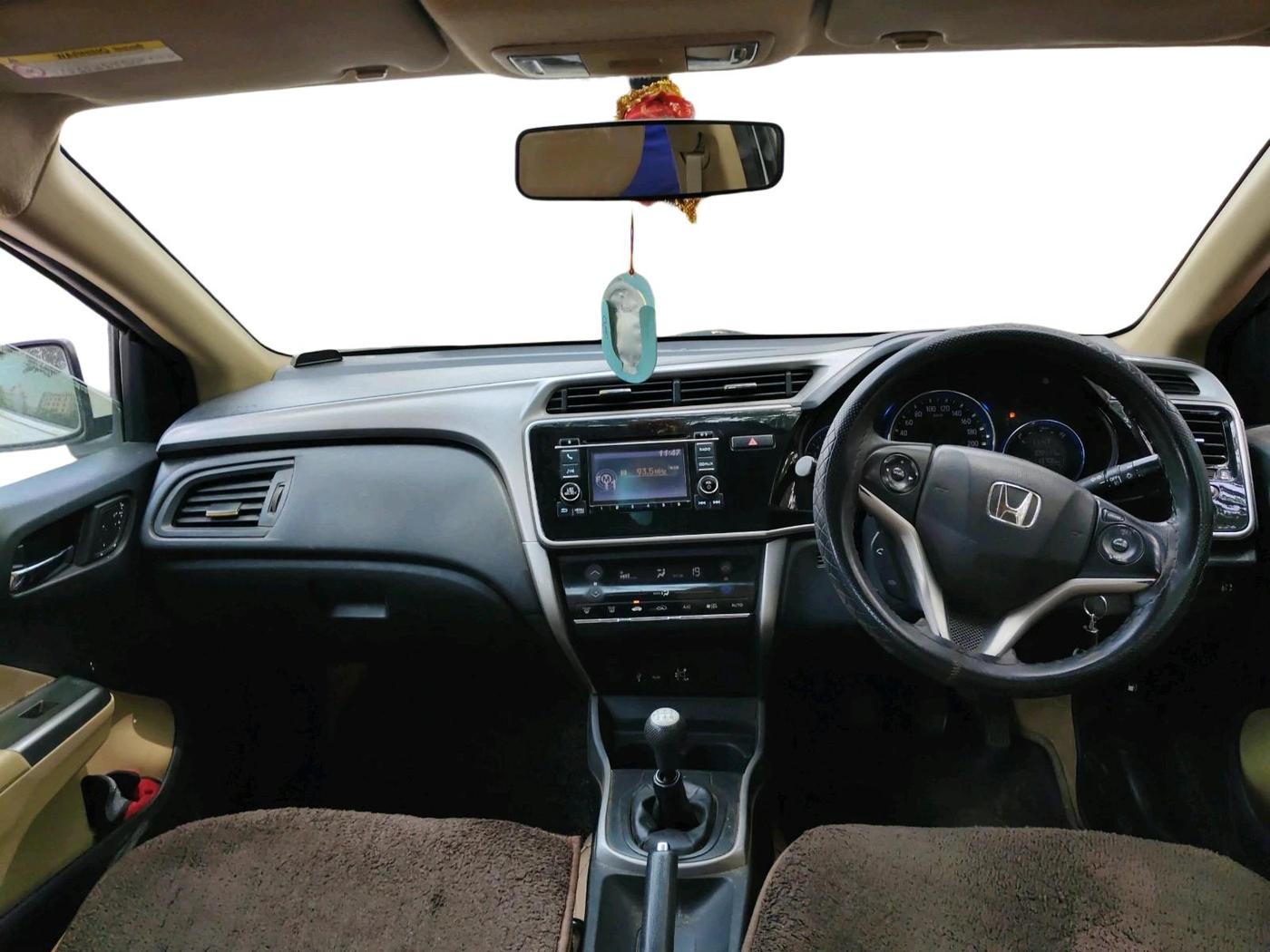 2016 Honda City 1.5L I-VTEC V MT, CNG, Manual, 1,09,417 km, interior