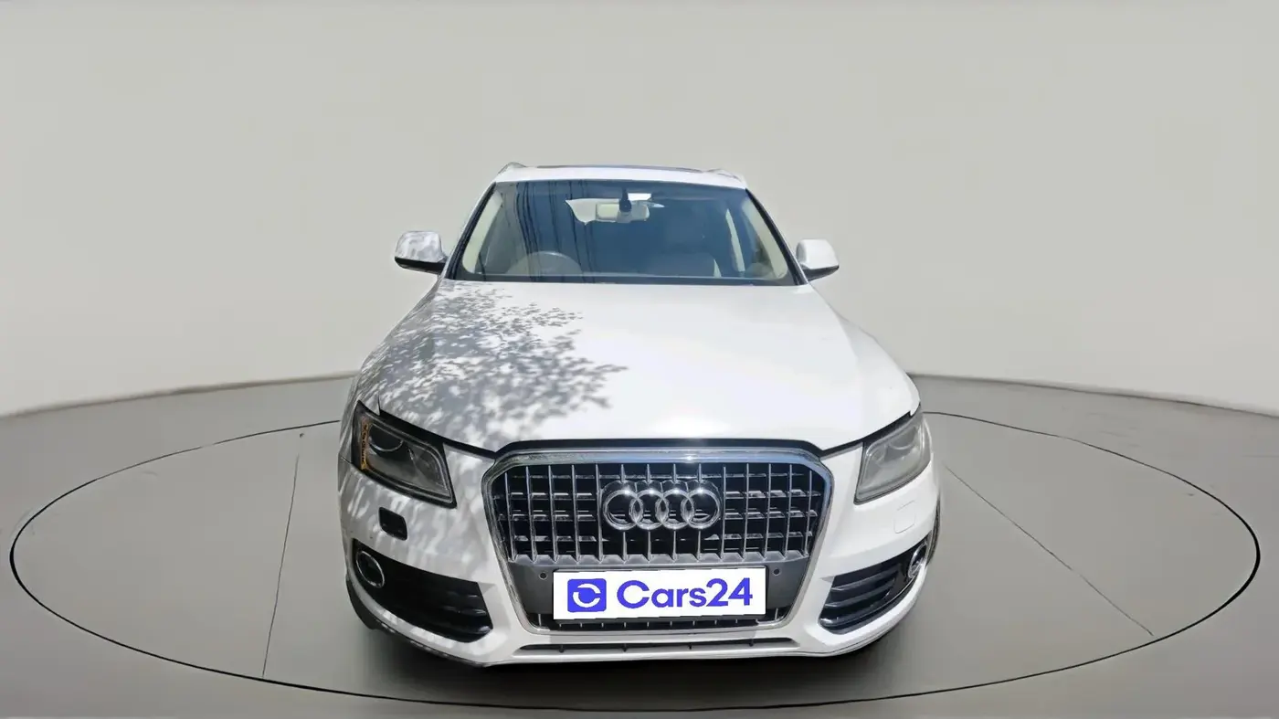 2014 Audi Q5 2.0 TDI PREMIUM PLUS, Diesel, Automatic, 1,60,582 km, exterior