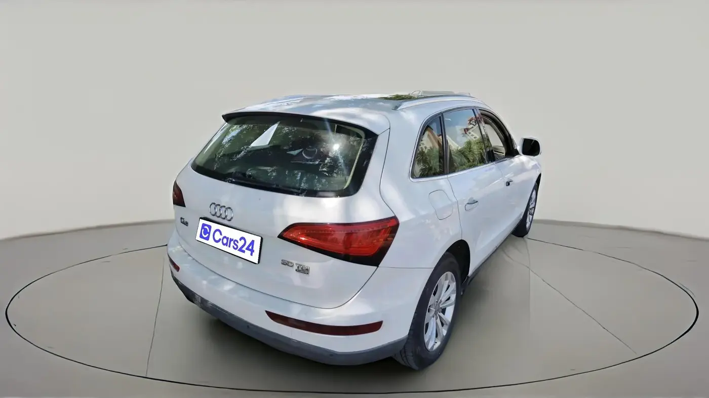 2014 Audi Q5 2.0 TDI PREMIUM PLUS, Diesel, Automatic, 1,60,582 km, exterior