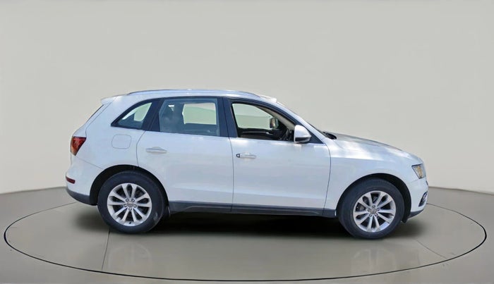 2014 Audi Q5 2.0 TDI PREMIUM PLUS, Diesel, Automatic, 1,60,582 km, exterior