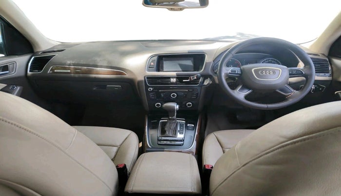 2014 Audi Q5 2.0 TDI PREMIUM PLUS, Diesel, Automatic, 1,60,582 km, interior