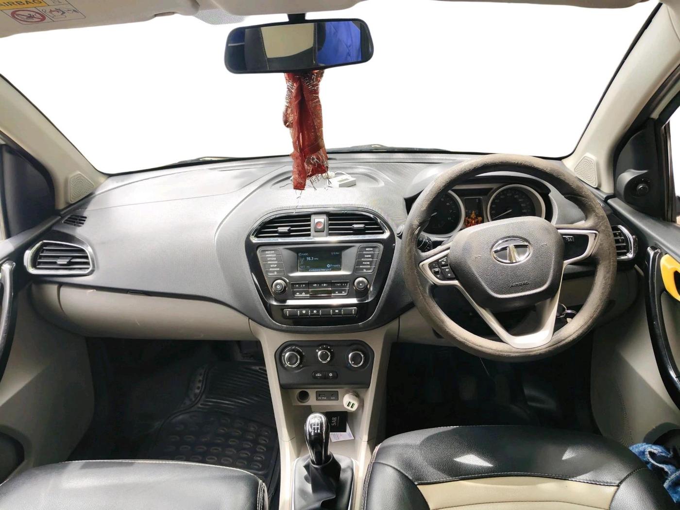2016 Tata Tiago XZ PETROL, Petrol, Manual, 1,07,529 km, interior