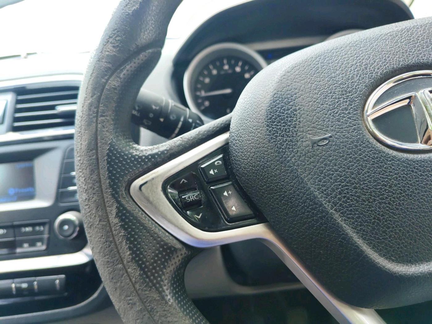2016 Tata Tiago XZ PETROL, Petrol, Manual, 1,07,529 km, interior