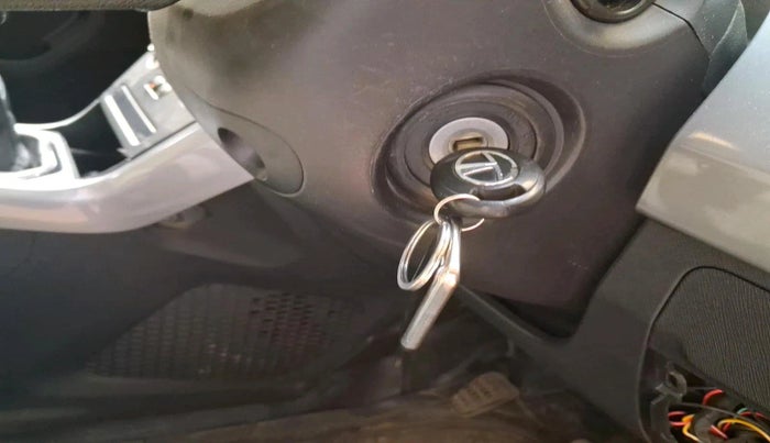 2020 Tata NEXON XE PETROL, Petrol, Manual, 32,641 km, interior