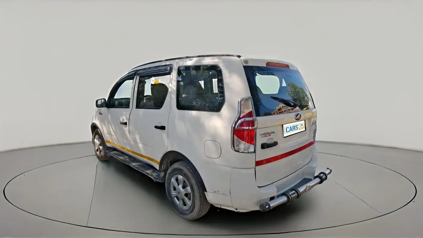 2017 Mahindra Xylo D4, Diesel, Manual, 2,12,12,22,123 km, exterior