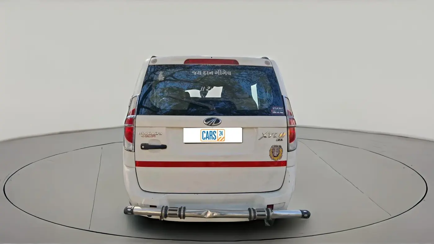 2017 Mahindra Xylo D4, Diesel, Manual, 2,12,12,22,123 km, exterior
