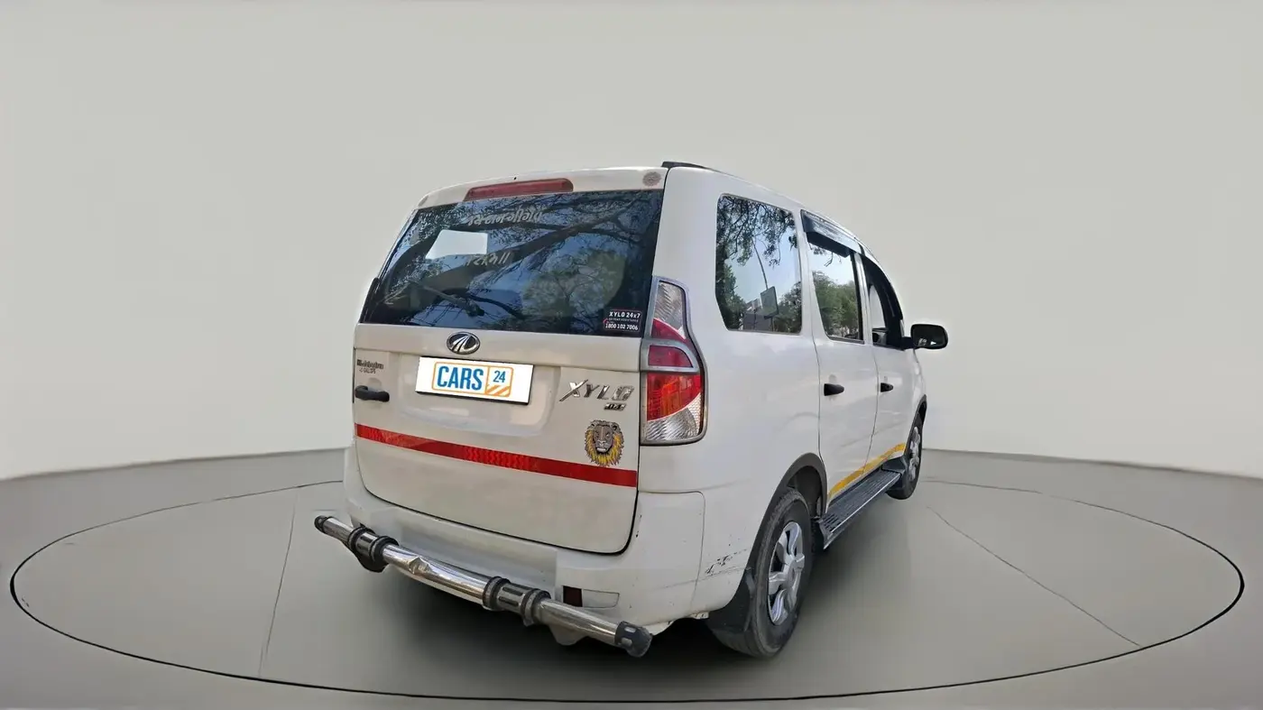 2017 Mahindra Xylo D4, Diesel, Manual, 2,12,12,22,123 km, exterior