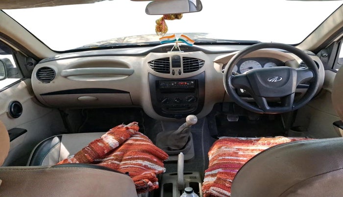 2017 Mahindra Xylo D4, Diesel, Manual, 1,25,324 km, interior