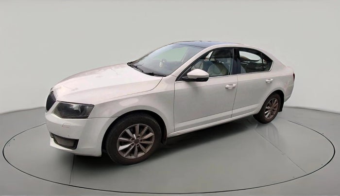 2015 Skoda Octavia ELEGANCE 2.0 TDI AT, Diesel, Automatic, 1,42,598 km, exterior