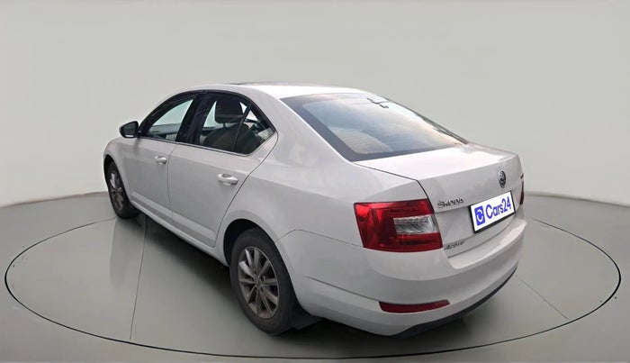 2015 Skoda Octavia ELEGANCE 2.0 TDI AT, Diesel, Automatic, 1,42,598 km, exterior