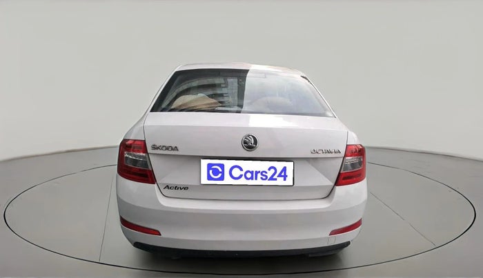 2015 Skoda Octavia ELEGANCE 2.0 TDI AT, Diesel, Automatic, 1,42,598 km, exterior