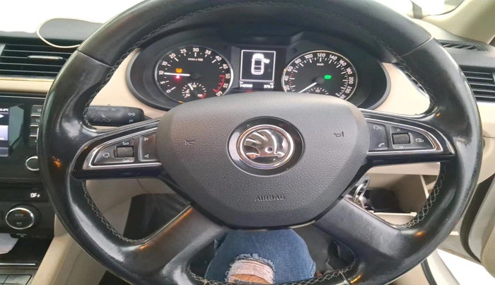 2015 Skoda Octavia ELEGANCE 2.0 TDI AT, Diesel, Automatic, 1,42,598 km, interior