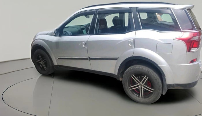 2020 Mahindra XUV500 W7 AT, Diesel, Automatic, 88,558 km, exterior