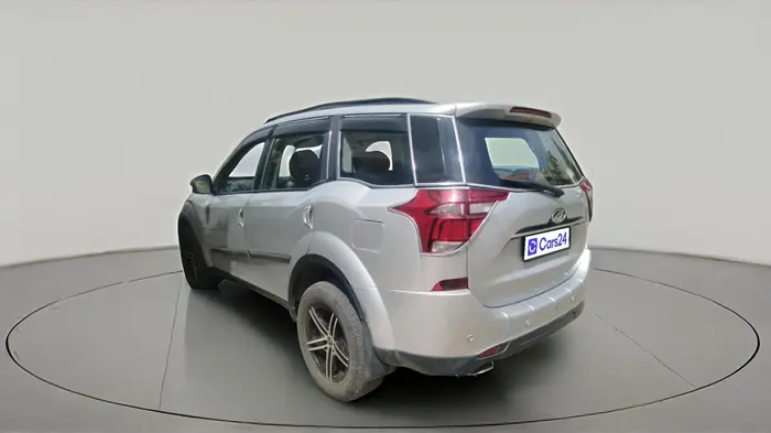 2020 Mahindra XUV500 W7 AT, Diesel, Automatic, 88,558 km, exterior