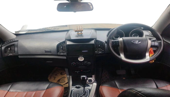 2020 Mahindra XUV500 W7 AT, Diesel, Automatic, 88,558 km, interior