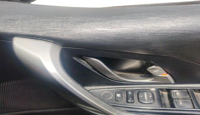 2020 Mahindra XUV500 W7 AT, Diesel, Automatic, 88,558 km, interior