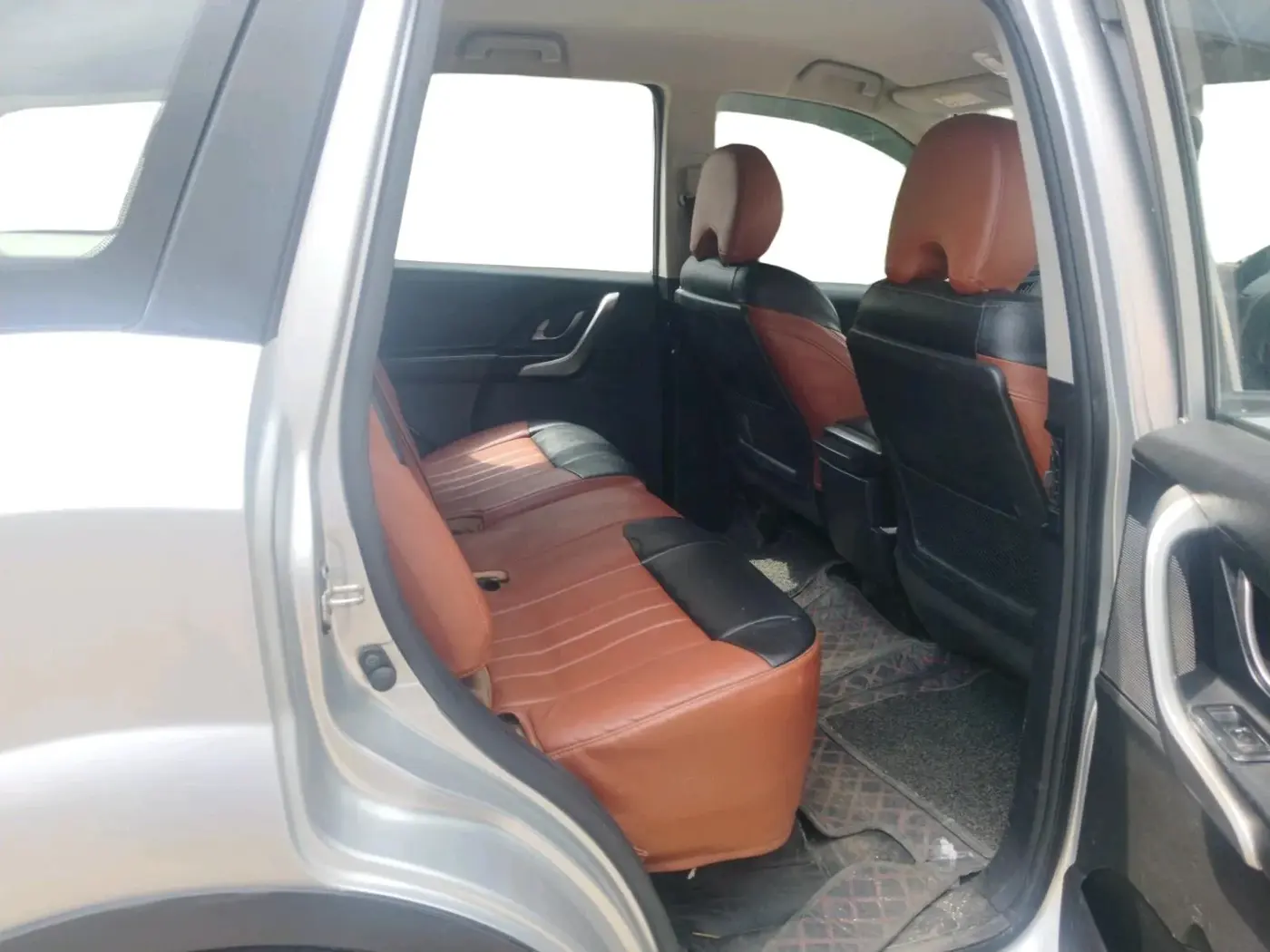 2020 Mahindra XUV500 W7 AT, Diesel, Automatic, 88,558 km, interior
