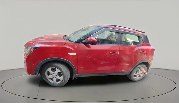 2023 Mahindra XUV300 W6 1.2 PETROL, Petrol, Manual, 23,135 km, exterior