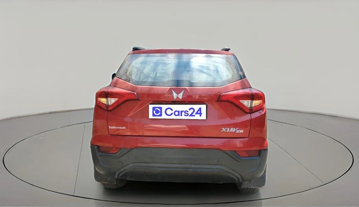 2023 Mahindra XUV300 W6 1.2 PETROL, Petrol, Manual, 23,135 km, exterior