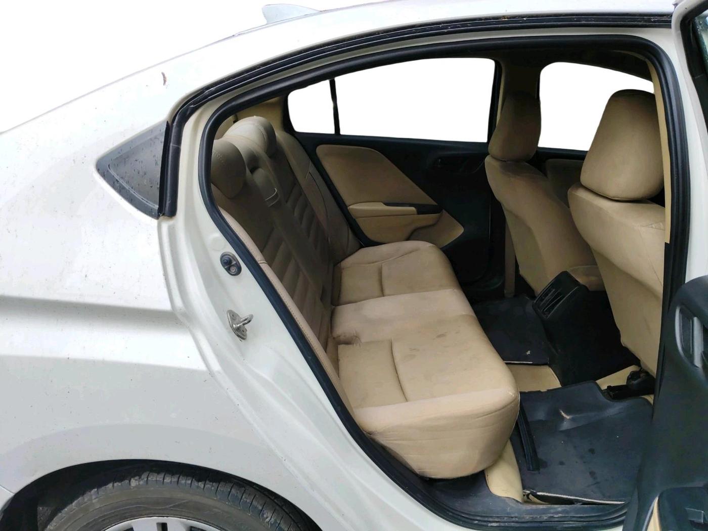 2015 Honda City 1.5L I-DTEC SV, Diesel, Manual, 1,75,530 km, interior