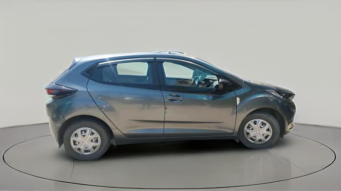 2022 Tata ALTROZ XE PETROL, CNG, Manual, 37,619 km, exterior