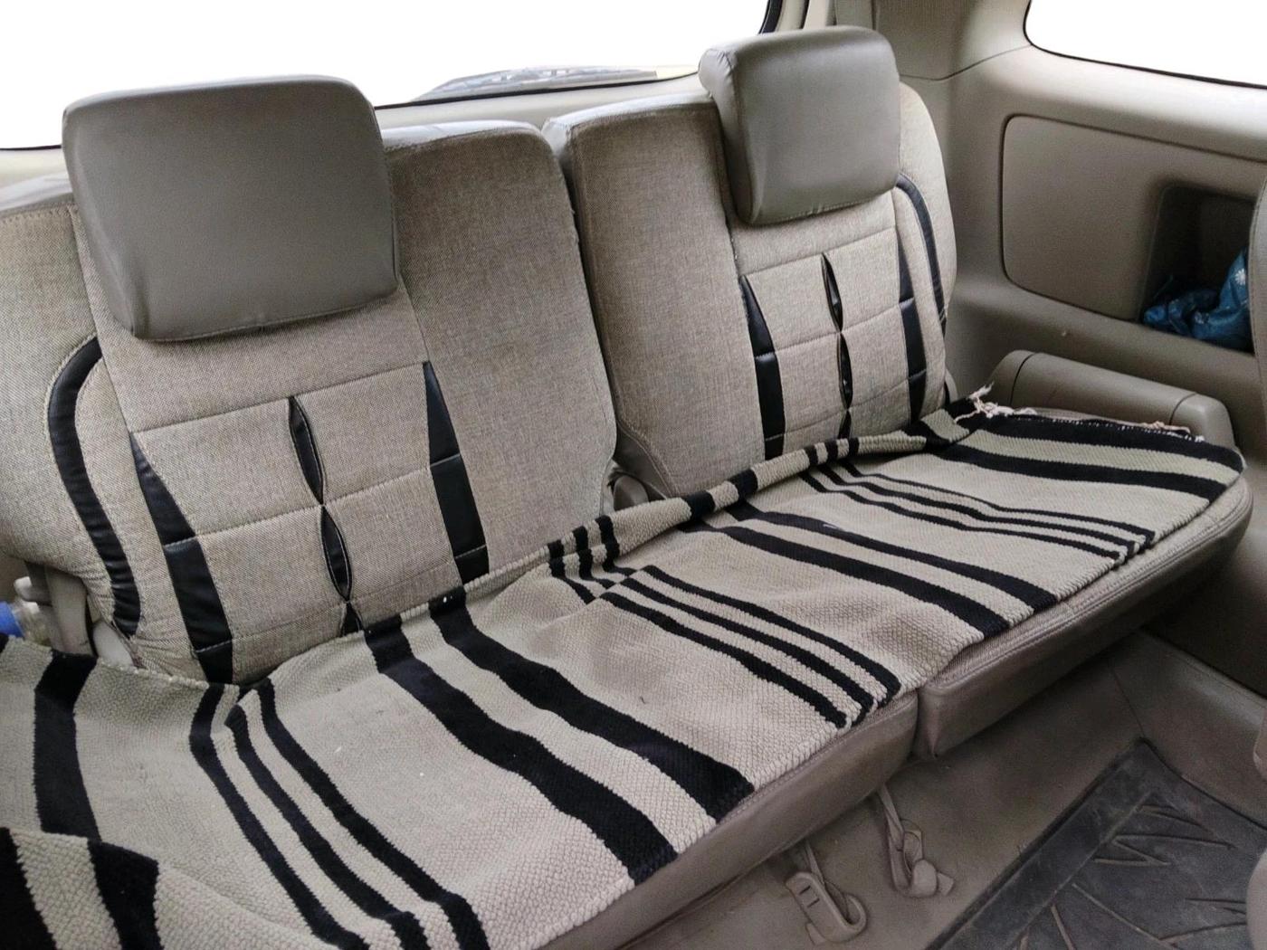 2014 Toyota Innova 2.5 GX 7 STR, Diesel, Manual, 2,15,486 km, interior