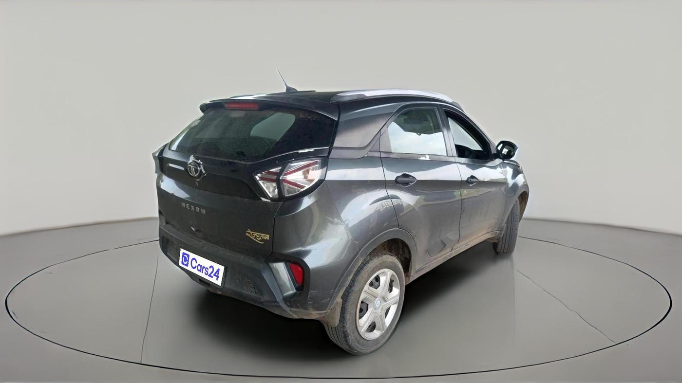 2022 Tata NEXON XM SUNROOF DIESEL, Diesel, Manual, 1,32,073 km, exterior