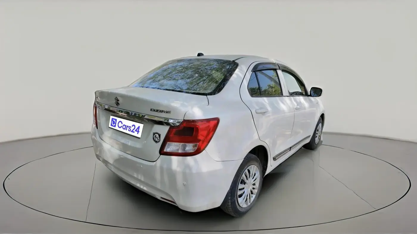 2018 Maruti Dzire VXI AMT, CNG, Automatic, 41,811 km, exterior