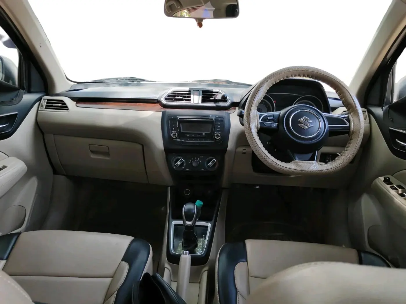 2018 Maruti Dzire VXI AMT, CNG, Automatic, 41,811 km, interior