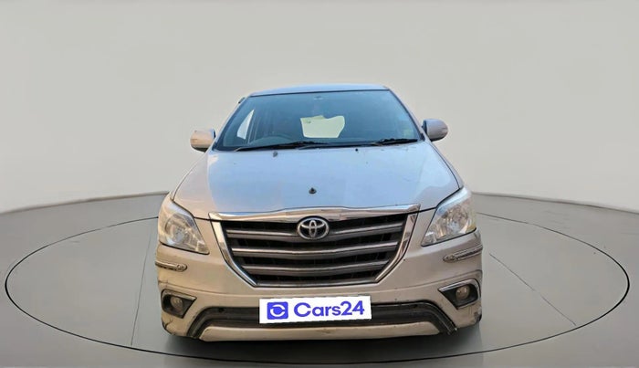 2014 Toyota Innova 2.5 VX 7 STR, Diesel, Manual, 1,32,827 km, exterior