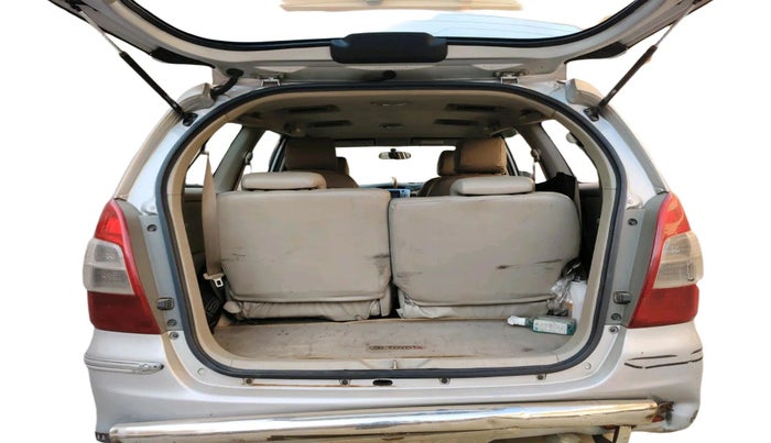 2014 Toyota Innova 2.5 VX 7 STR, Diesel, Manual, 1,32,827 km, exterior