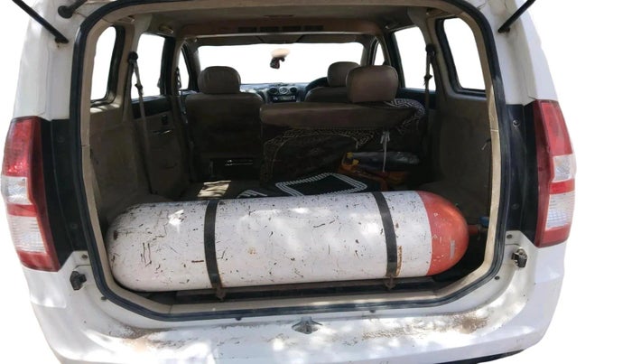 2014 Chevrolet Enjoy 1.4 LS 8 STR, CNG, Manual, 1,93,526 km, exterior