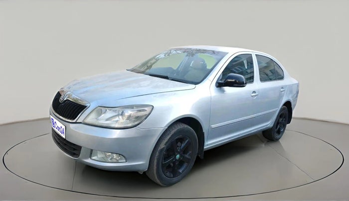2010 Skoda Laura ELEGANCE 2.0 TDI CR MT, Diesel, Manual, 1,66,083 km, exterior