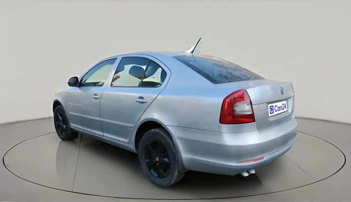 2010 Skoda Laura ELEGANCE 2.0 TDI CR MT, Diesel, Manual, 1,66,083 km, exterior