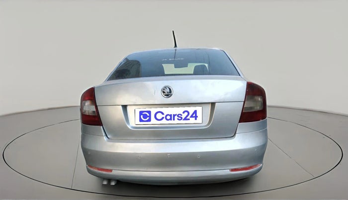 2010 Skoda Laura ELEGANCE 2.0 TDI CR MT, Diesel, Manual, 1,66,083 km, exterior