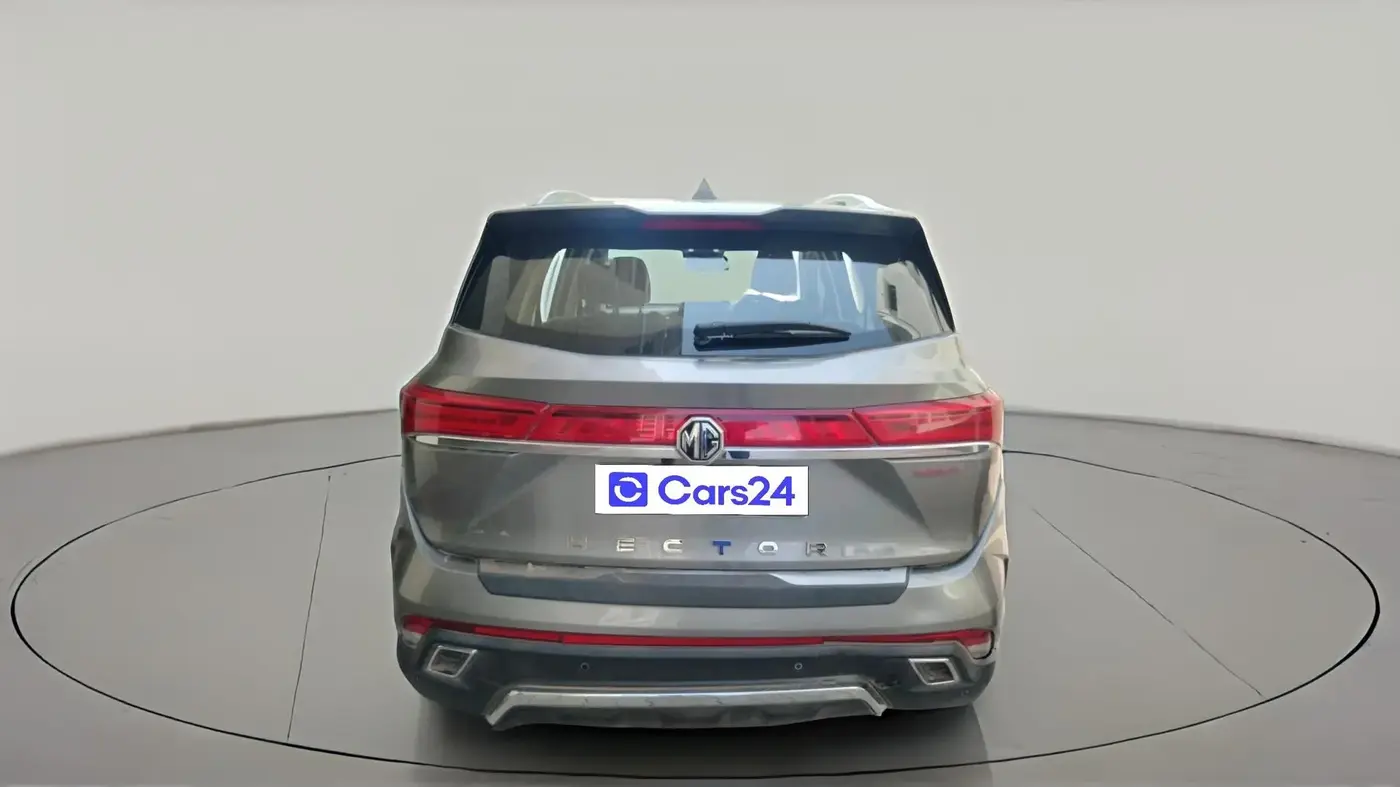 2025 MG HECTOR PLUS SAVVY PRO 1.5 TURBO CVT 7 STR, Petrol, Automatic, 15,063 km, exterior