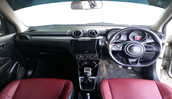 2021 Maruti Swift VXI, CNG, Manual, 1,32,878 km, interior