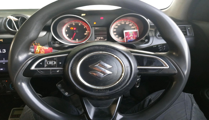 2021 Maruti Swift VXI, CNG, Manual, 1,32,878 km, interior