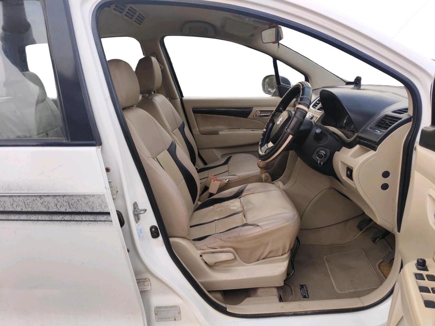2014 Maruti Ertiga VXI, CNG, Manual, 1,51,842 km, interior