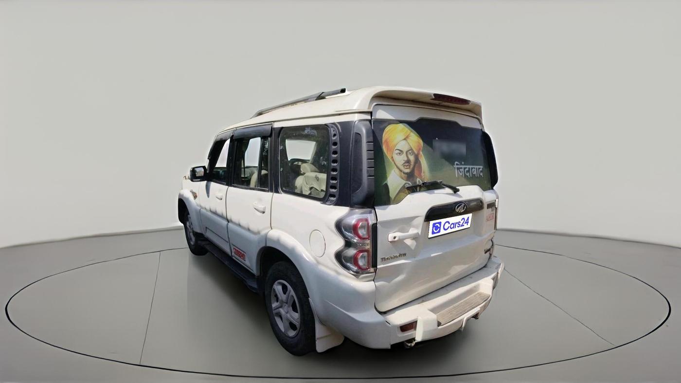 2012 Mahindra Scorpio SLE BS-III, Diesel, Manual, 86,671 km, exterior